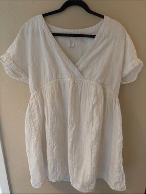 Sigrid Olsen White Textured Top with V-Neck